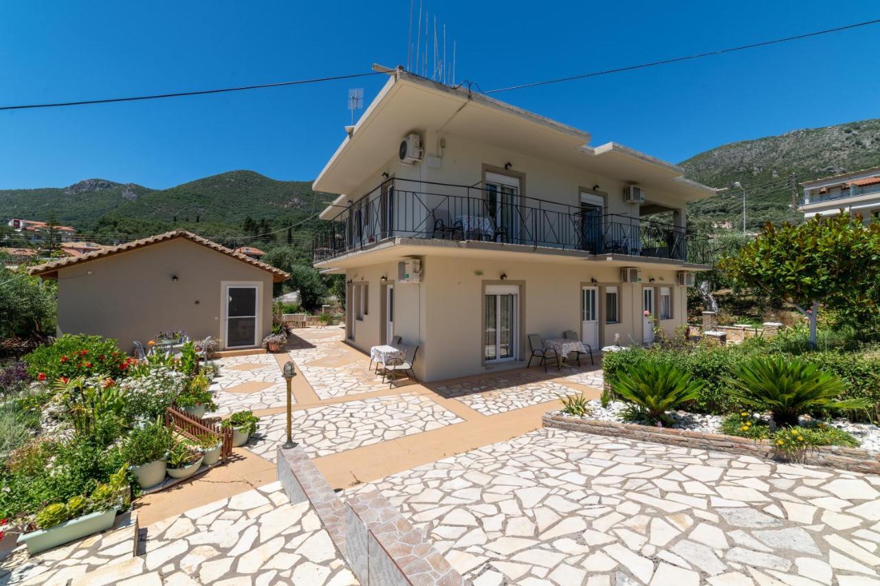 Lambrini Studios Parga Luaran gambar