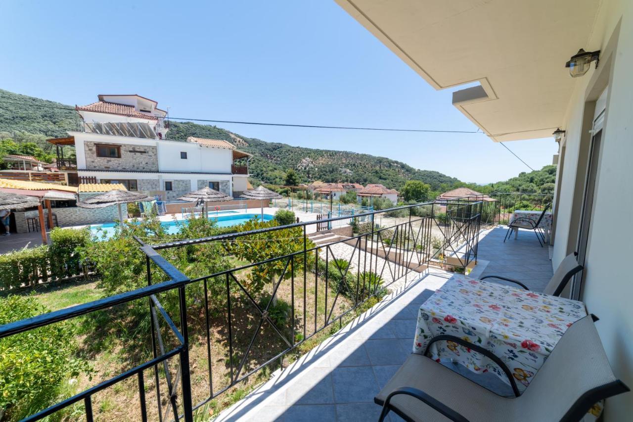 Lambrini Studios Parga Luaran gambar